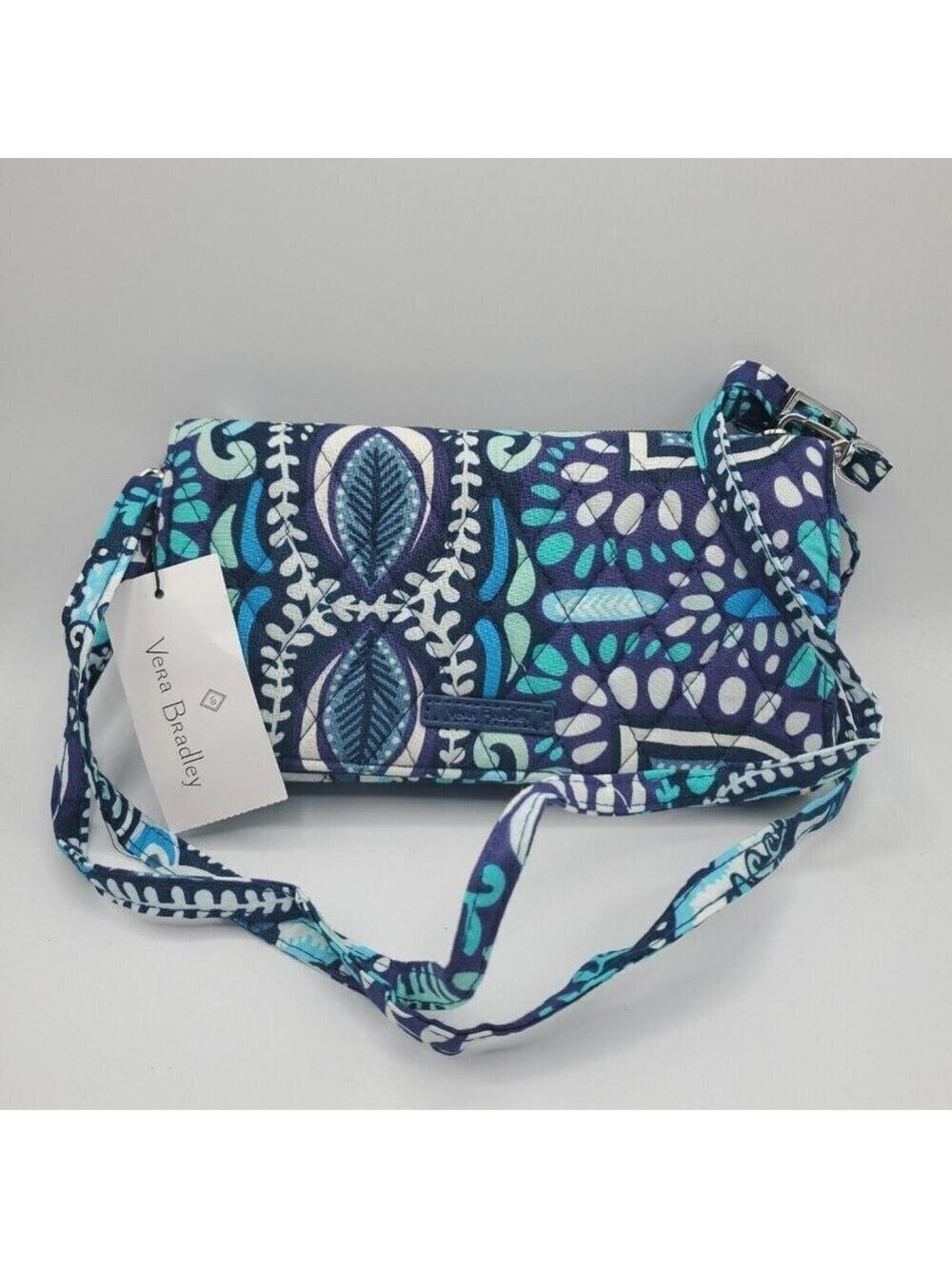 Vera Bradley RFID Wristlet Wallet crossbody Blue Island Medallion quilted fabric
